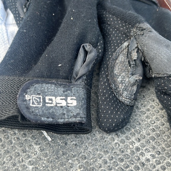 Kids horse riding gloves - Picture 3 of 3